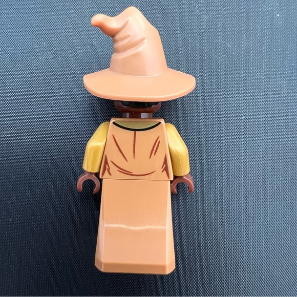LEGO Harry Potter PROFESSOR SINISTRA MINIFIGURE from Chamber of Secrets 76389 - Picture 3 of 6